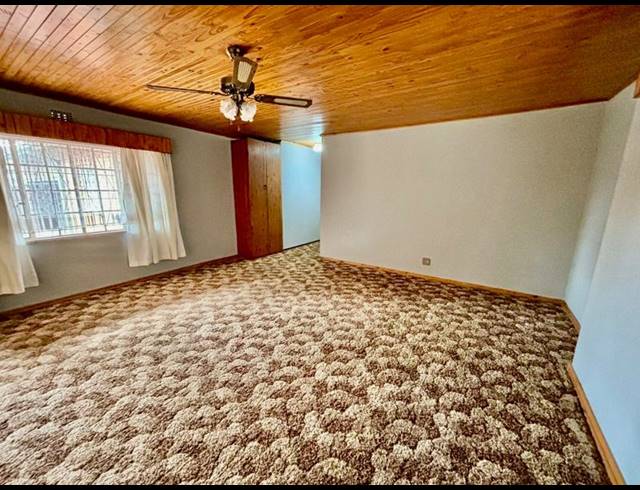 4 BEDROOM HOUSE FOR SALE IN VANDERBIJLPARK CW 4